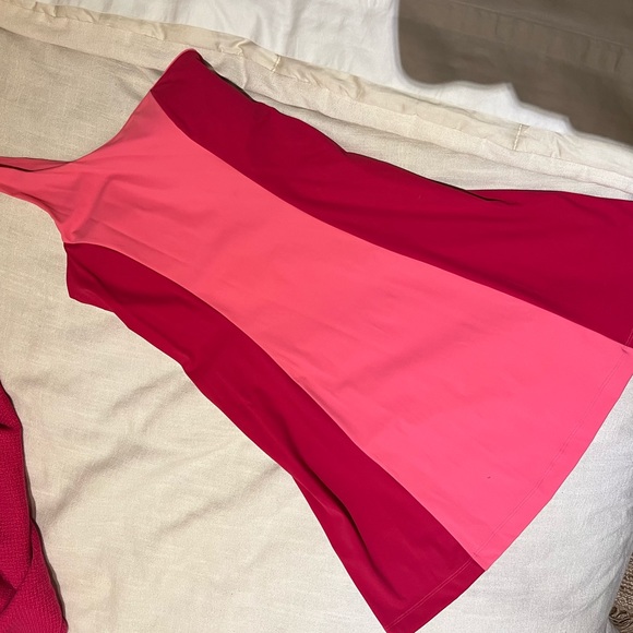 Outdoor Voices XS One Shoulder Exercise Dress in red/pink combo - Picture 2 of 4